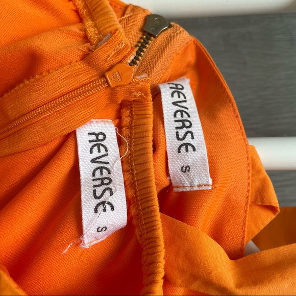 *SOLD*Princess Polly Buttons Front 2-piece Orange matching set Crop Top & Skorts - Picture 9 of 10